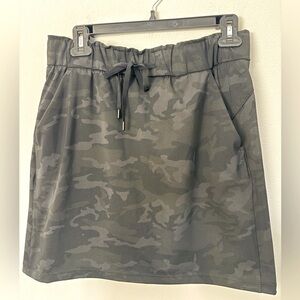 Hilary Radley Camouflage Utility Skirt with Pockets | Size Small